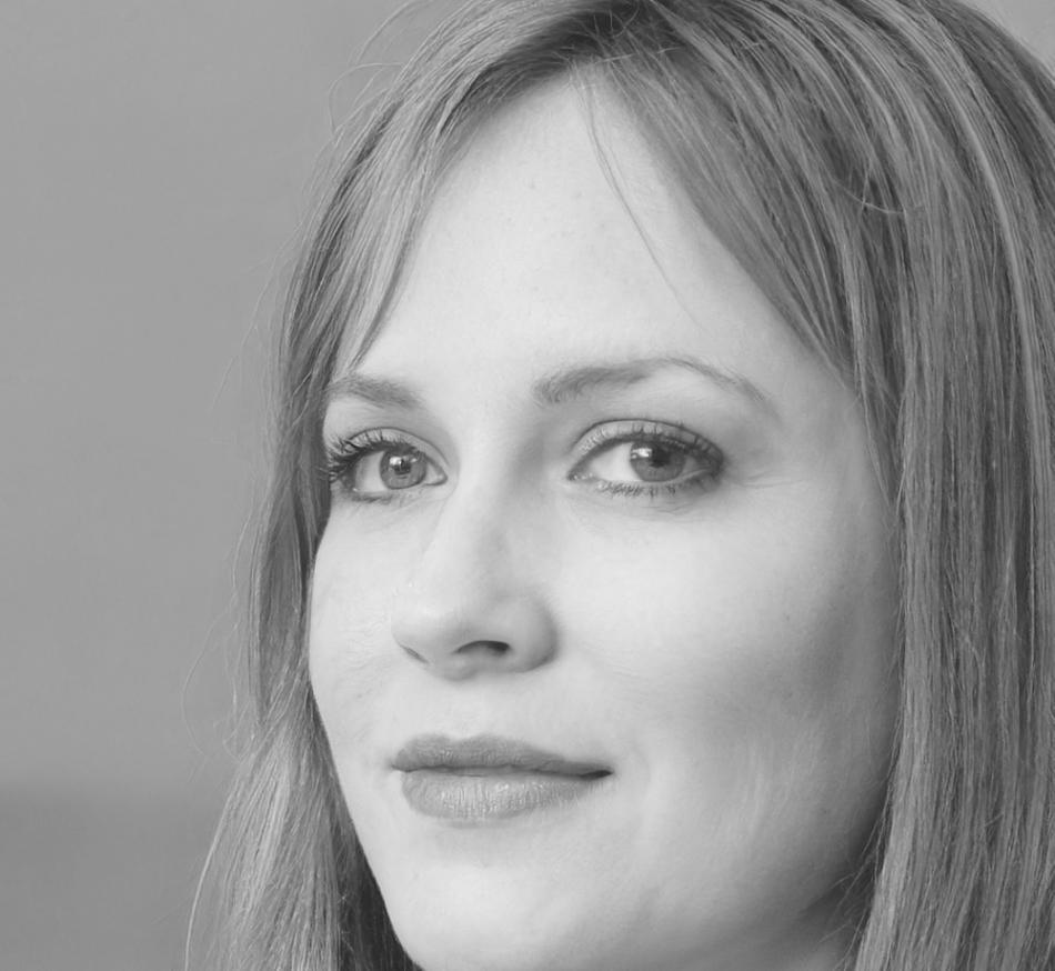María González, Directora de Análisis Financiero